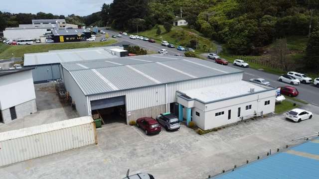 Pristine Porirua Warehouse - Options Available