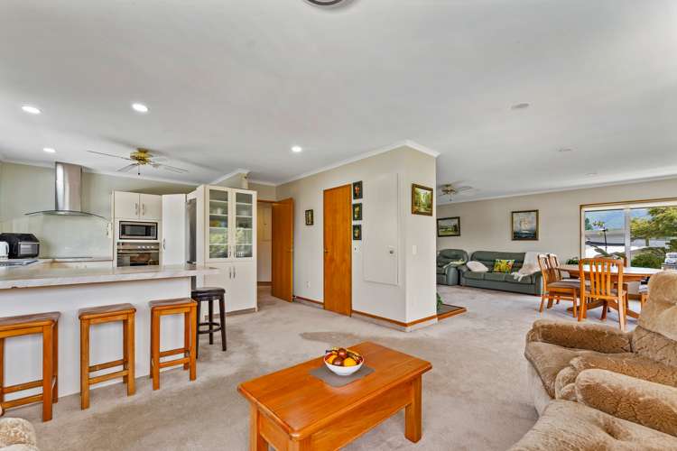 5 Moana View Road Waikawa_5