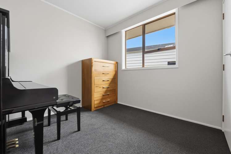 9 Claresholm Place Mangere Bridge_16