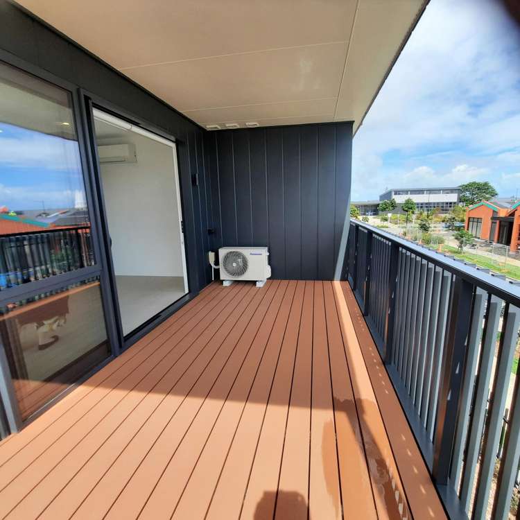 15 KOHEPIRO LANE "PARK GREEN" Papakura_11