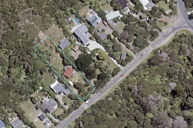 13 Te Ahuahu Road Piha_17