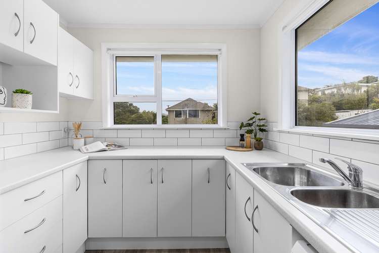 11 Wakefield Terrace Tawa_6