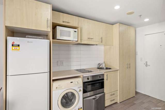 5f/23 Emily Place Auckland Central_4