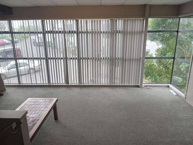 Unit B1/9-11 Tait Place Rosedale_1