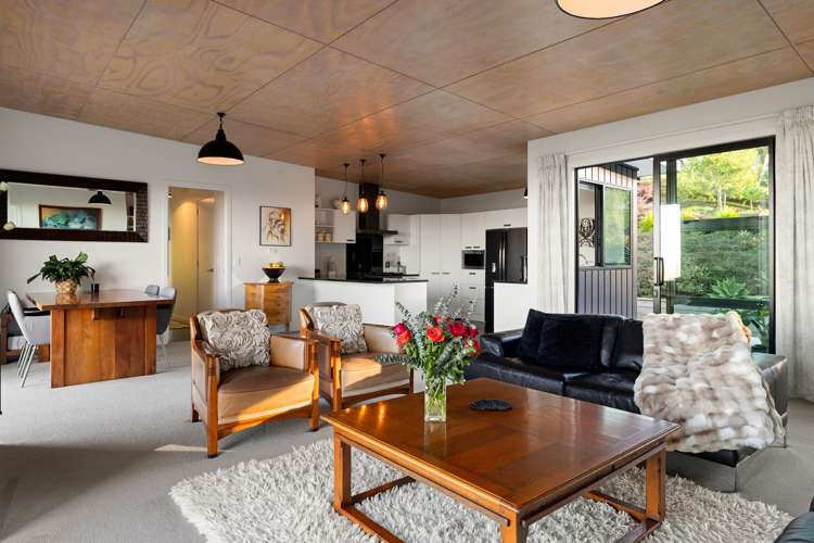 6 Tiwarawara Lane Pirongia_11