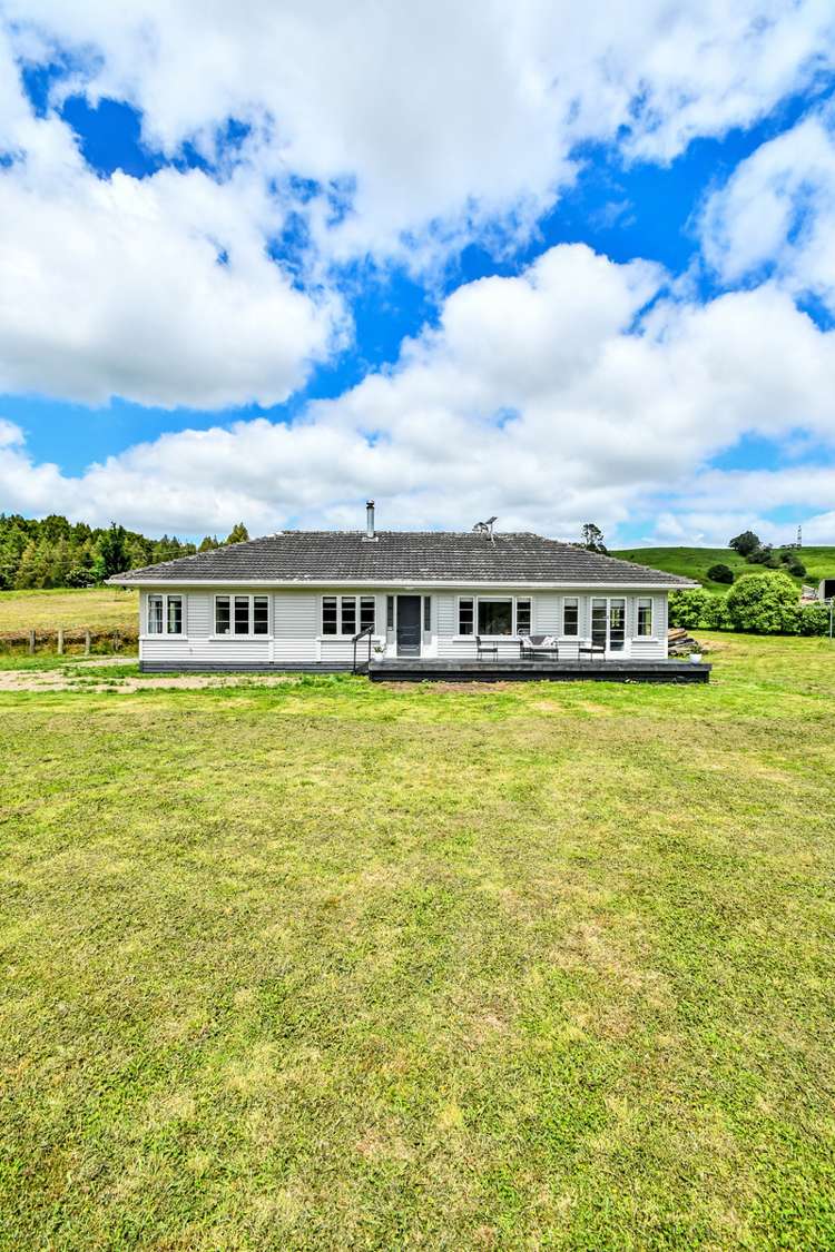 123 Falls Road Hunua_21