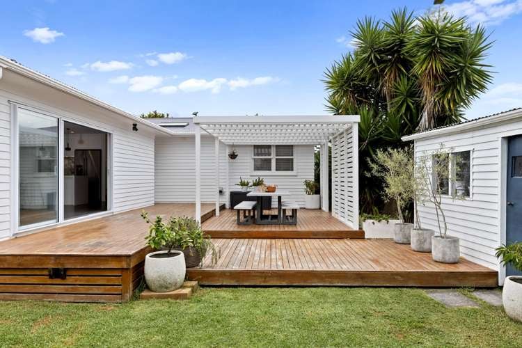 11 Brennan Avenue Te Atatu Peninsula_20