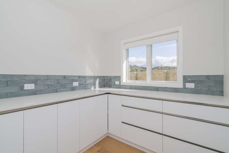 3 Tinirau Place Cooks Beach_4