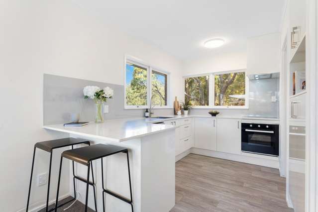 2/14 Kapiti Place Sunnynook_4