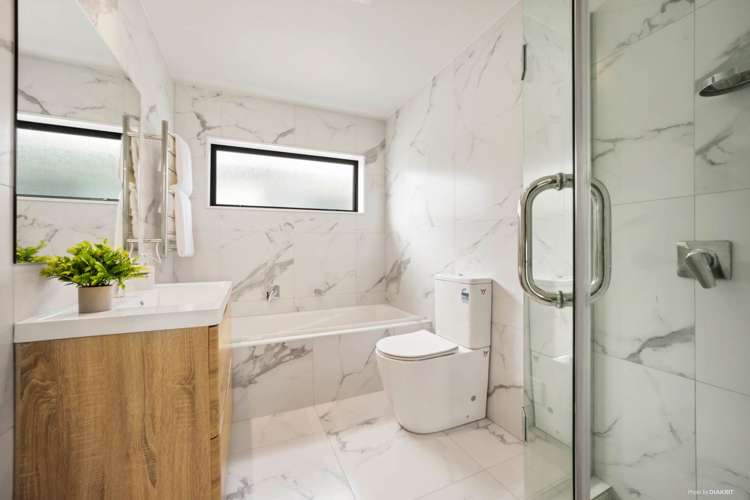 12 Kaimai Avenue Massey_9