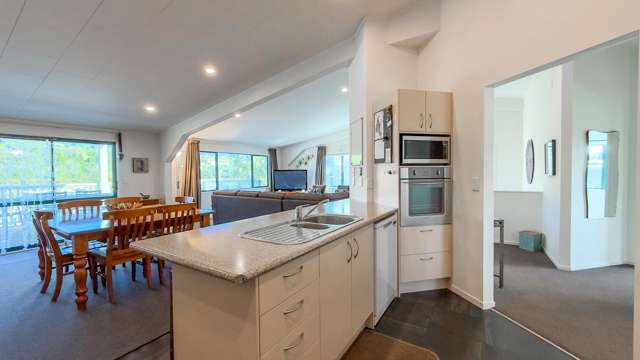 125 Wattle Place Whangamatā_3