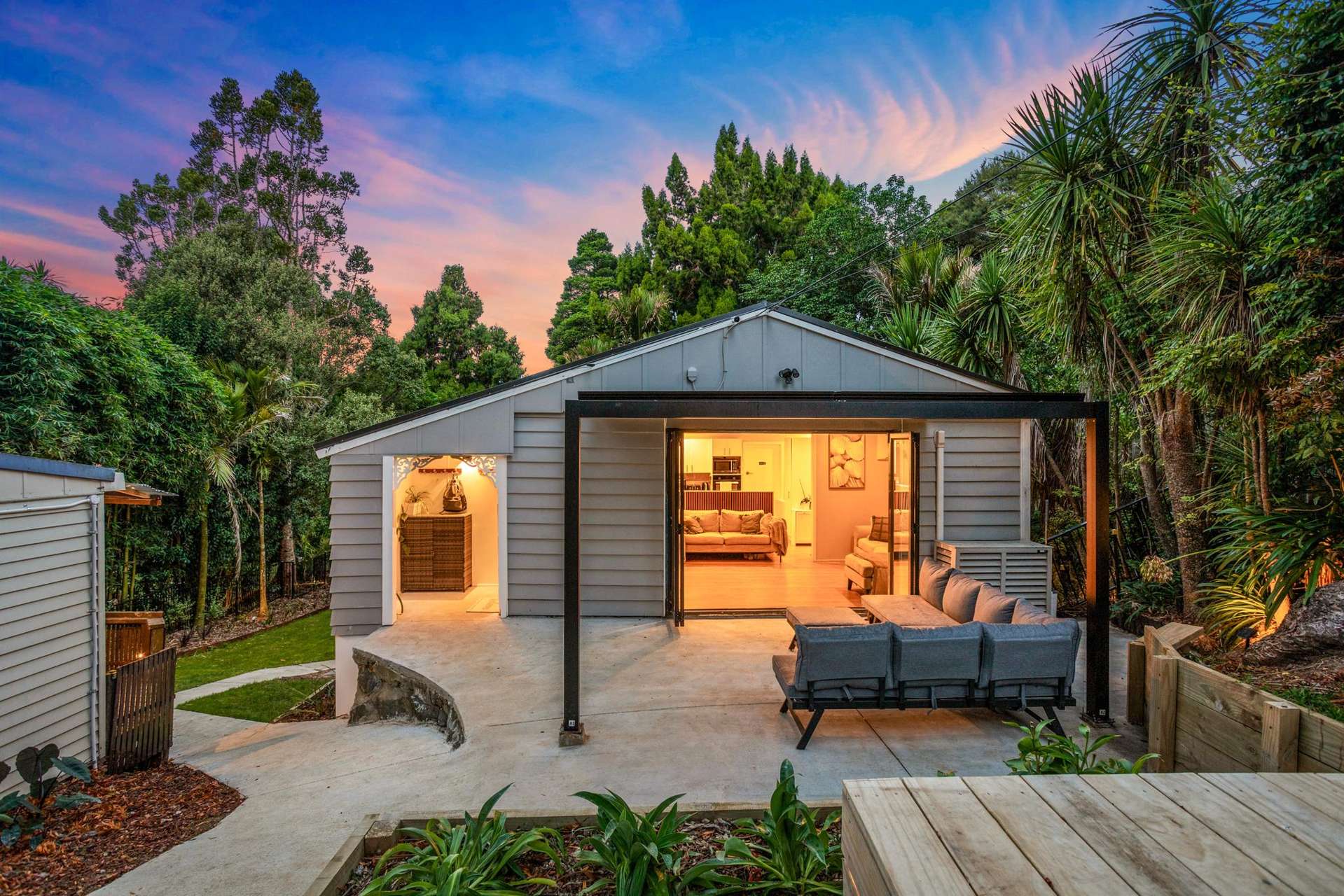 22 Hollywood Avenue Titirangi_0