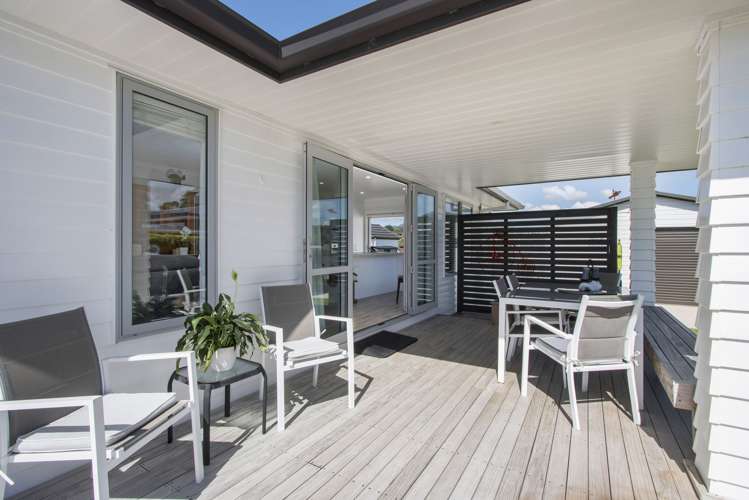 6 Sandleigh Drive Athenree_8