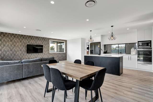 1/118 Brecon Road Stratford_3