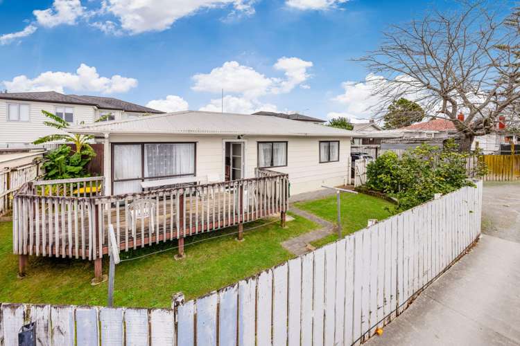 2/187 Buckland Road_0