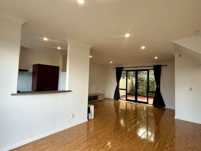 5/69 Target Road Totara Vale_3