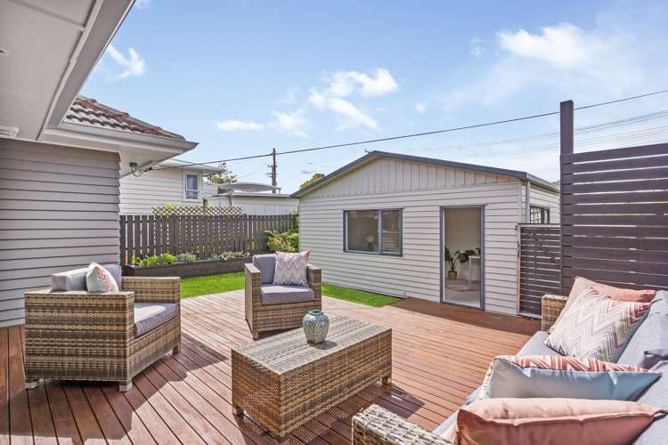 58 Titoki Street Te Atatu Peninsula_12