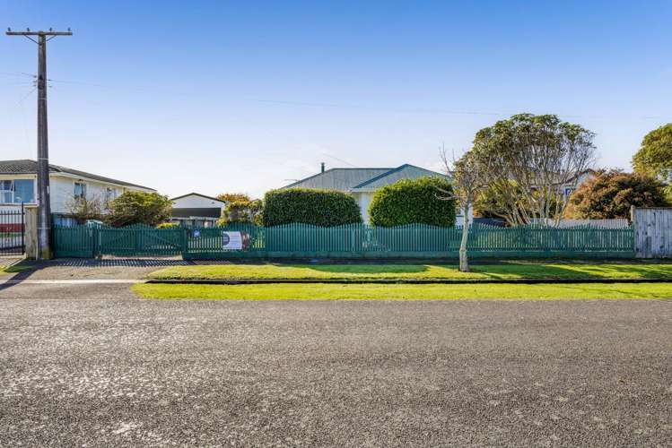 22 Burns Street Hawera_23