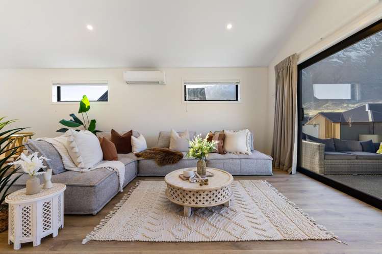 30 Grain Close Jacks Point_10