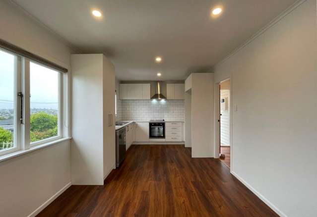 Modernised 3-Bed Home in Great Location