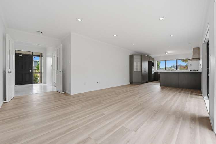 2 Spring Valley Place 10862_13