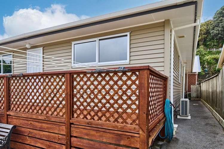 18A Lonsdale Crescent Rongotai_23