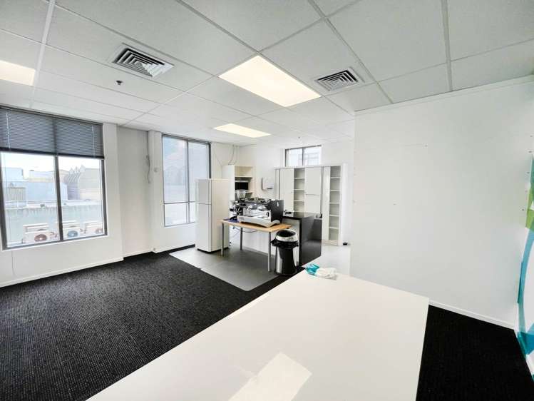 182 Broadway Newmarket_4