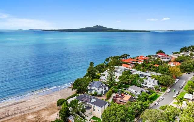 43 and 43A Clifton Road Takapuna_4