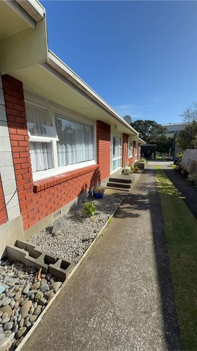 Tidy Two Bedroom Unit Available 22nd May 2026
