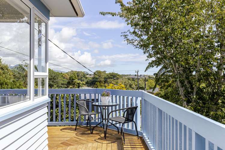 281 Tukapa Street Westown_18