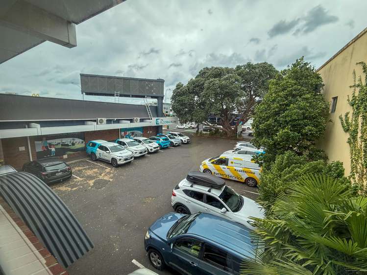 Tenancy 3, Level 1, 132 Eleventh Avenue Tauranga_1