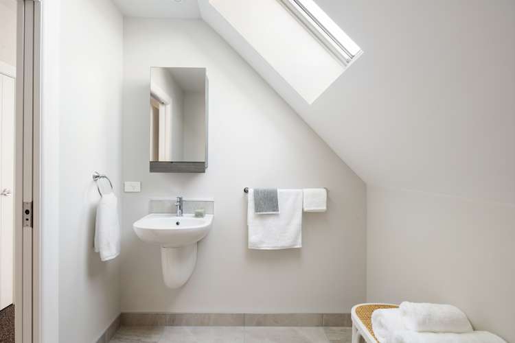 39 Pengover Avenue Leamington_26