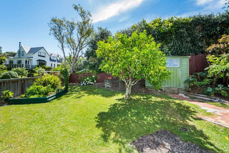 31 Martin Crescent Northcote_19