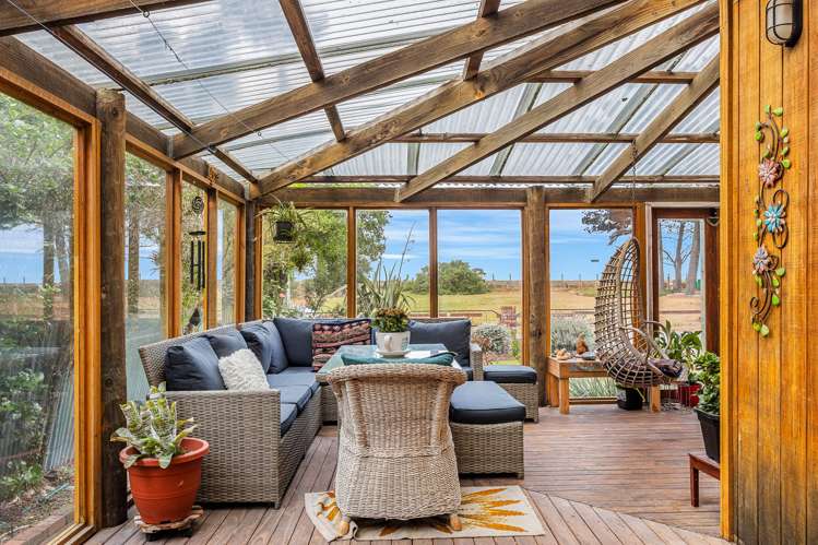 6 Chamberlain Avenue Amberley Beach_15