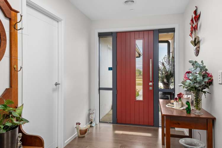 57 Golden Road Alexandra_12