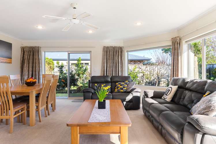 13 Roger Street Lytton West_10