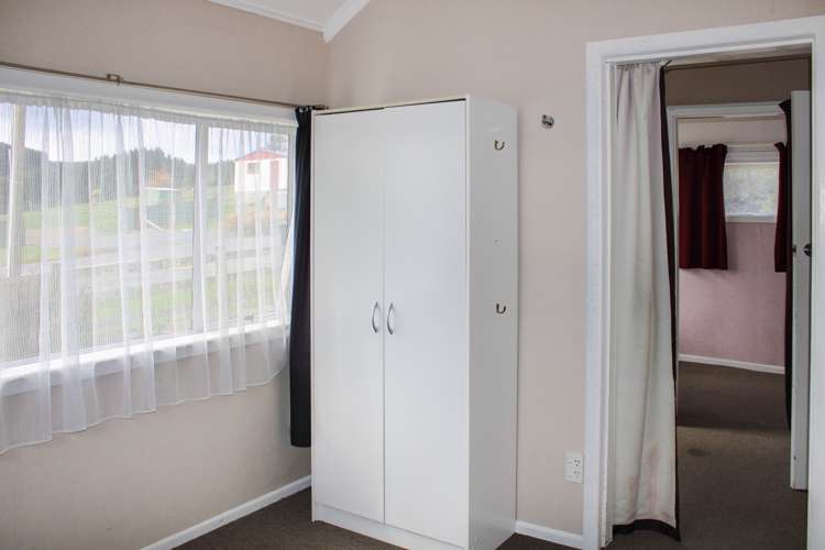 32 Hurst Street Kaitangata_10