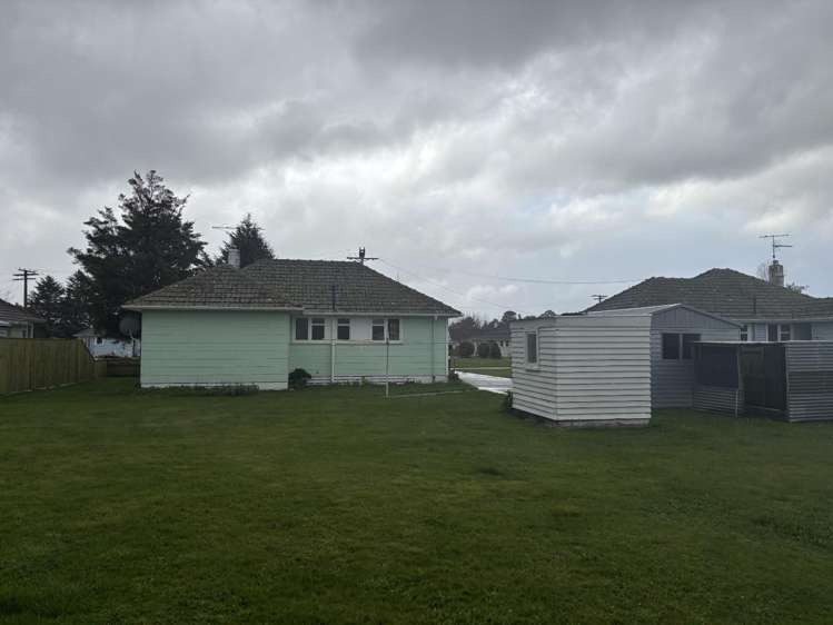 4 Stedman Crescent 10748_3