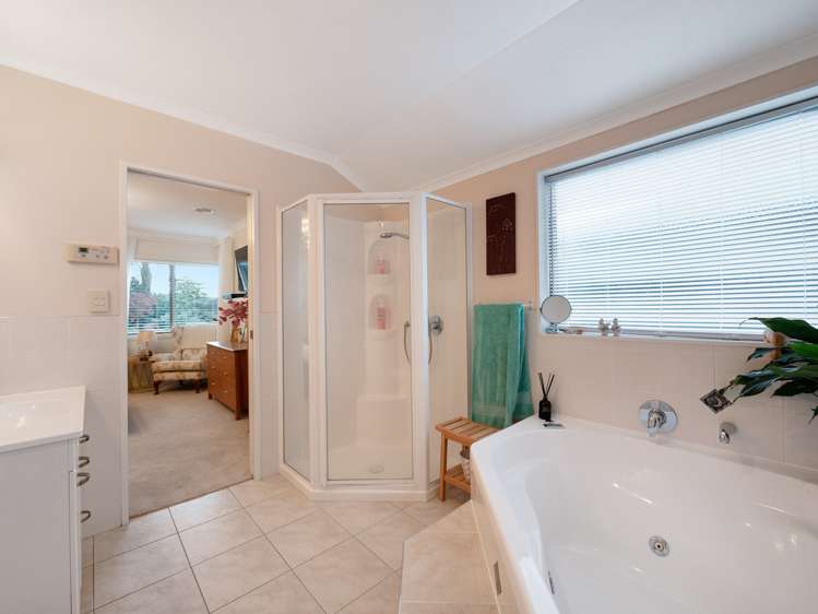 19 Oriental Parade Papamoa_11