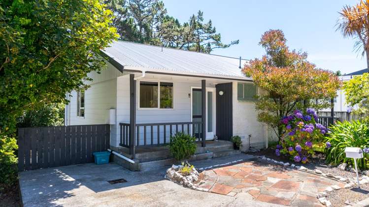 9 Cyril Way Paparangi_18