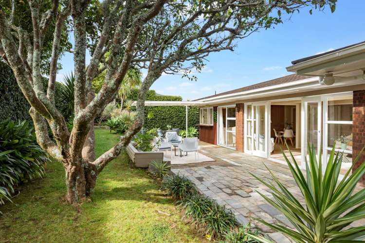 11 Seymour Road Mellons Bay_8