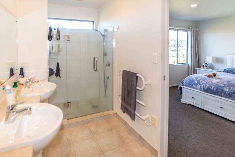 272 Alec Craig Way Gulf Harbour_8