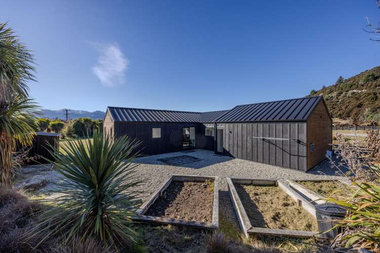 6 Hidden Hills Drive Wanaka_38