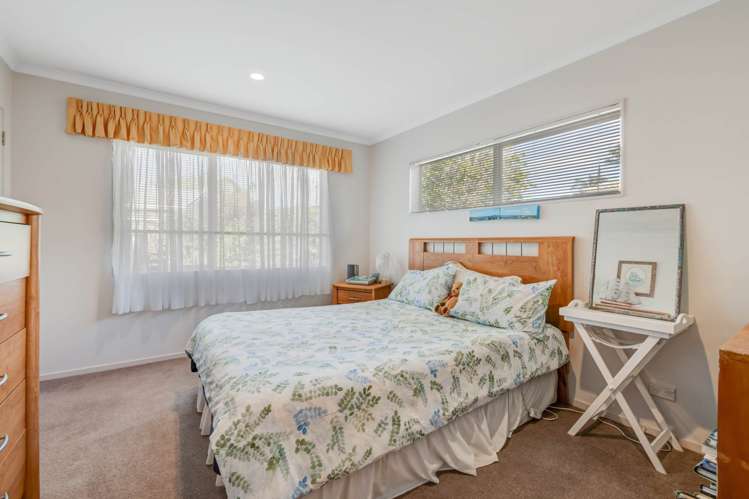 9 Dan Tori Place Orewa_13