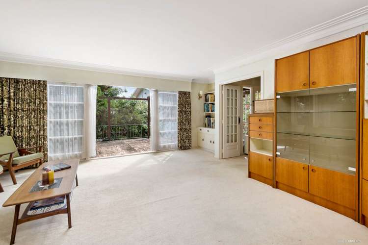 18 Dennis Avenue Hillpark_13