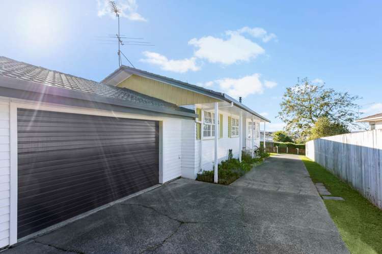 13 Karo Place Glendene_21