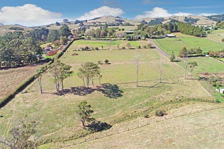 214 Razorback Road Bombay_19