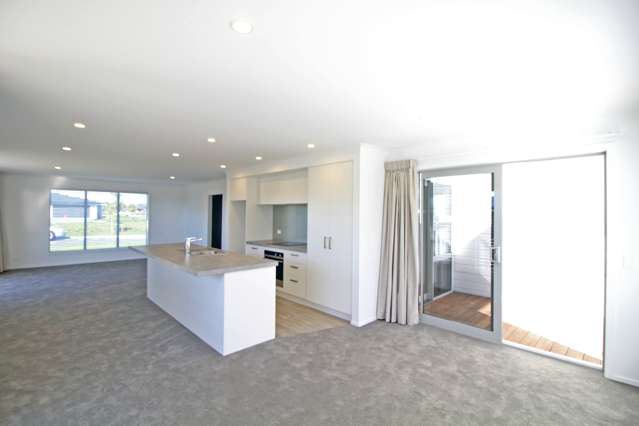 28 Bastille Court Rangatira Park_4