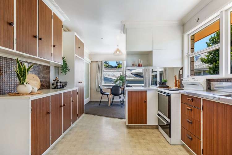 19 Warwick Place Brookfield_8