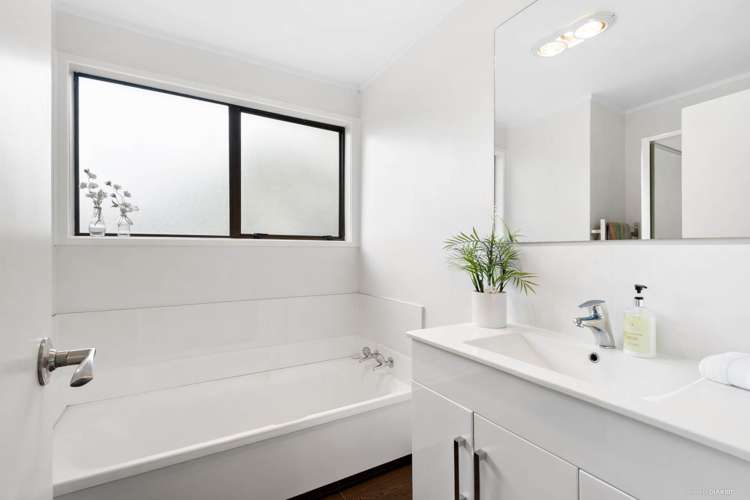 101 Solar Road Glen Eden_16